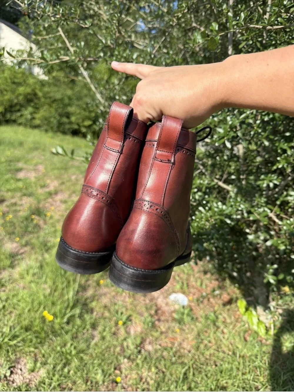 Allen Edmonds Port Washington Burgundy Leather Brogue Wingtip Ankle Boots Sz 10D